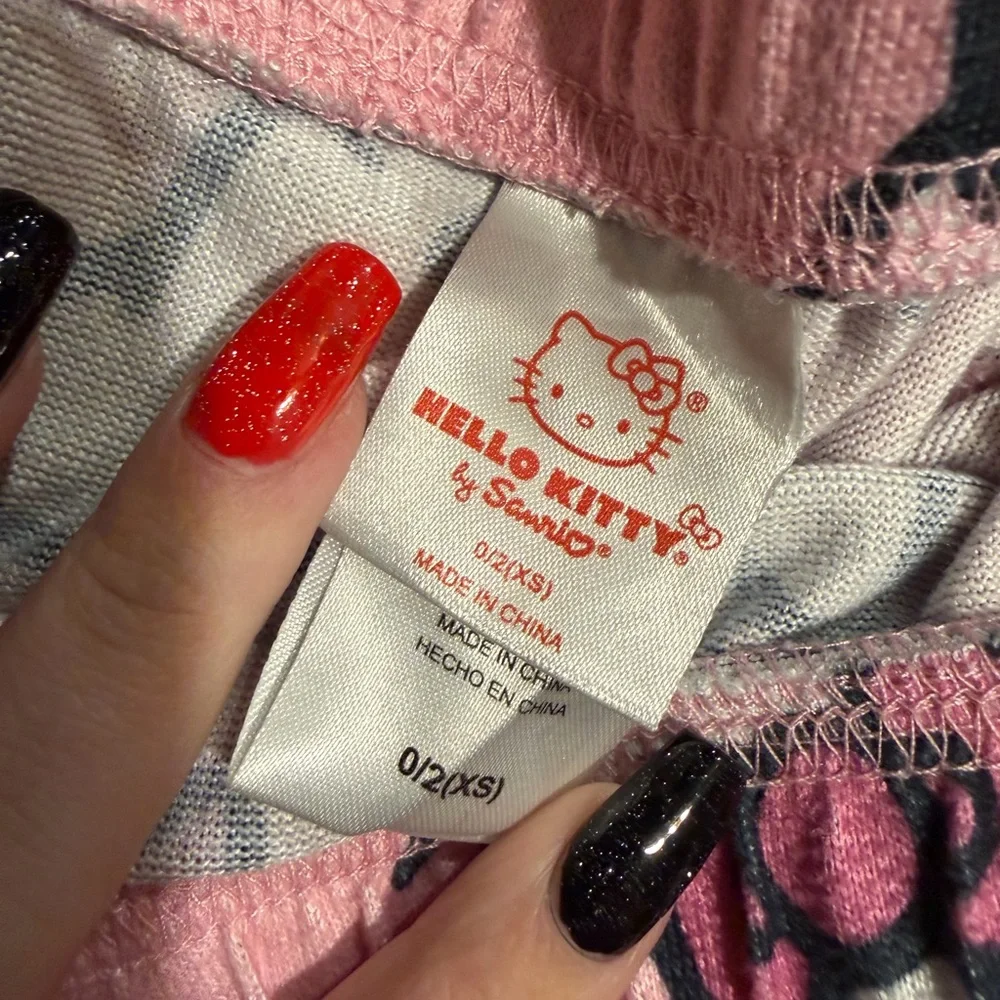 Sanrio Hello Kitty Pink Apparel‎